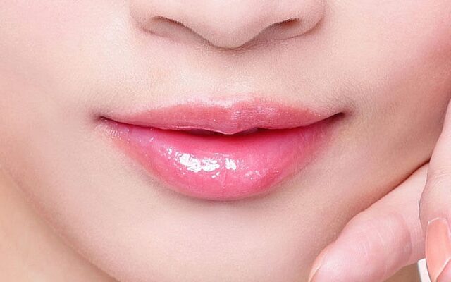 Dưỡng Môi Sau Xăm Lên Màu Chuẩn Đẹp